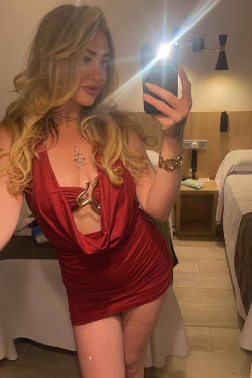 Ibiza Tops - Escorts - ALICE